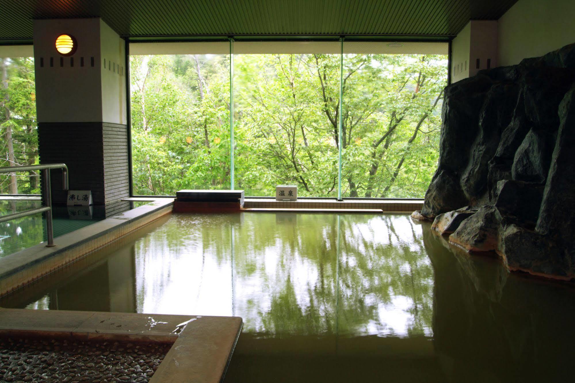 碧の美ゆゆaonobi Yuyu旧湯元白金温泉ホテル Biei Exterior foto